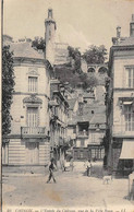 Chinon       37         Entrée Du Château, Vue De La Ville Basse    N° L L  40    (voir Scan) - Chinon