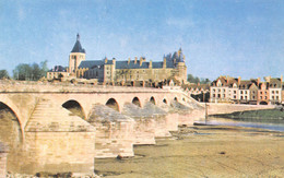 45 - GIEN - Le Vieux Pont. - Gien