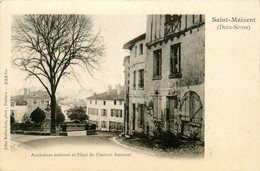 St Maixent * Place Du Docteur Amussat Et Anciennes Maisons - Saint Maixent L'Ecole