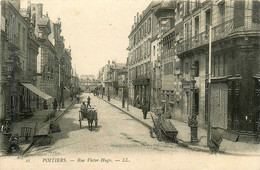 Poitiers * La Rue Victor Hugo * Café * Attelage - Poitiers