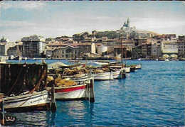 Marseille - Un Coin Du Vieux Port Et Notre Dame De La Garde - Oude Haven (Vieux Port), Saint Victor, De Panier