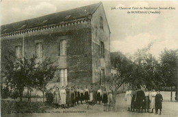 Montaigu * La Classe Et La Cour Du Pensionnat Jeanne D'arc * école - Montaigu