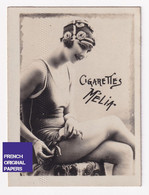 Cigarettes Mélia - Années 1925/30s - Photo Femme Sexy Pinup Lady Pin-up Woman Bikini Maillot De Bain Mode Folles A55-61 - Other Brands