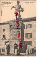 48- CHATEAUNEUF DE RANDON - STATUE DE DUGUESCLIN ERIGEE SUR LA PLACE - EPICERIE  - LOZERE - Chateauneuf De Randon