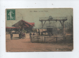 CPA Complétement Décollée ( Abîmée )  -  Roye - La Petite Vitesse - Roye