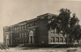 Chadron Real Photo  High School Some Defects At The Top - Autres & Non Classés