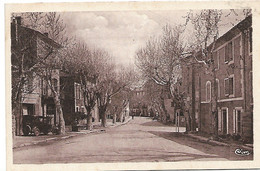 L30F170 - La Tour-d'Aigues - Boulevard De La République - La Tour D'Aigues