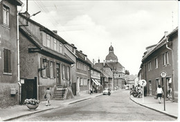 Harzgerode, Kreis Quedlinburg, Straßenszene, PKW, DDR 1983, Foto-AK, Gelaufen - Quedlinburg