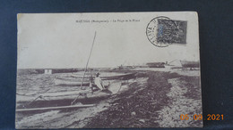 Carte Postale De 1912  à Destination De France Avec Timbre D'Anjouan Et Cachet De Madagascar - Covers & Documents