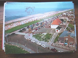 Nederland Holland Pays Bas Egmond Aan Zee Met Een Luchtfoto - Egmond Aan Zee