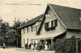 Les Moutiers * Devanture Restaurant LA BONNE AUBERGE * Cpa Publicité Pub , Voir Verso - La Bernerie-en-Retz