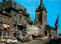 Avesnes Sur Helpe * La Place D'armes * Automobile Voiture Ancienne Citroën 2cv - Avesnes Sur Helpe