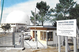 22 - Côtes D'Armor - Côtes Du Nord - CPM -PLEUMEUR BODOU - Station Télévision Postes  Station Spaciale - De Gaulle - Pleumeur-Bodou