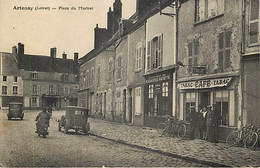 ARTENAY - Place Du Martrol- Messageries Hachette - Café Tabac - Artenay