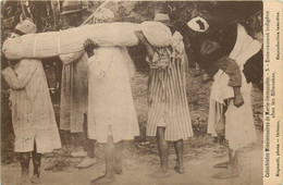 CATECHISTES Missionnaires De Marie Immaculée  Enterrement Indigène - Missioni