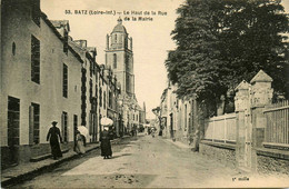 Bourg De Batz * Le Haut De La Rue De La Mairie * Villageois - Batz-sur-Mer (Bourg De B.)