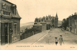 Villers Sur Mer * La Rue De Falaise * Villa - Villers Sur Mer