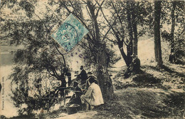 VAL D'OISE  AUVERS SUR OISE   Bords De L'oise  Pecheurs - Auvers Sur Oise