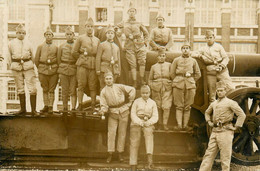 Militaria * Carte Photo Militaire * Régiment De Soldats Et Canon * Grosse Berta ? * Matériel - Regimenten