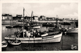 La Turballe * Bateaux Dans Le Port * Pêche Pêcheurs - La Turballe