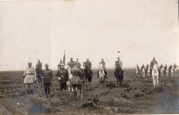 CPA 3209 - MILITARIA - Carte Photo Militaire - Chasseurs D'Afrique à MASCARA ( Algérie ) Remise De Médaille Militaire - Characters