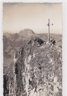 Broc, Croix Sommitale De La Dent De Broc, Montagnards, Vue Sur Le Moléson - Broc