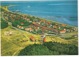 Het Eiland Vlieland - Het Dorp Met Vuurtoren En Wad In Vogelvlucht - (Nederland/Holland) - Aerophoto-Schiphol 30511 - Vlieland