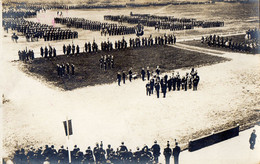 CPA 3213 - MILITARIA - Carte Photo Militaire - Saint - Cyriens - Présentation Du Drapeau - Personajes