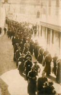 Chambery * Carte Photo * Procession , Faubourg Maché * Grande Epicerie Parisienne * Chambéry - Chambery