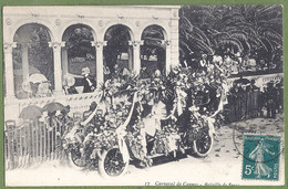 CPA  Vue Rare - ALPES MARITIMES - CARNAVAL DE CANNES  - BATAILLE DE FLEURS - Belle Animation, Auto Fleurie - - Cannes