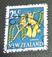 Nieuw-Zeeland - 1967 - Gebruikt  - Used - Frankeerzegel - Kowhai - 2,5c - Used Stamps