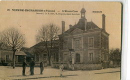 86 - Ingrandes Sur Vienne : Ecole Communale - Ingrandes