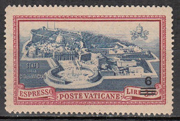 VATICAN CITY   SCOTT NO  E7  MINT HINGED  YEAR  1945 - Priority Mail