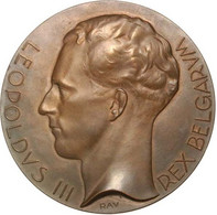 Médaille De Table En Bronze - Léopold III - Rex Belgarum - Signé RAU - 175 Gr - Monarquía / Nobleza