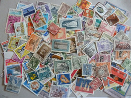 MONDE/TOUS PAYS LOT DE 200 TIMBRES DIFFERENTS EN 10 EXEMPLAIRES - Lots & Kiloware (min. 1000 Stück)