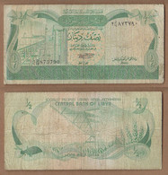 AC - LIBYA ½ DINAR 1981 VF + - Libya