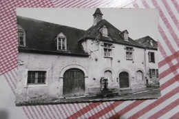 D 64 - Lasseube - Vieux Couvent Et Fontaine - Lasseube