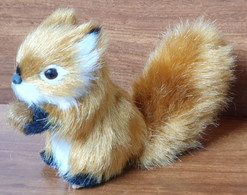 ÉCUREUIL Poil Synthétique - Peluche - Jouet - Très Bon état - Pour Collection Et Non Pour Enfant En Bas Age - Vers 1980 - Peluche