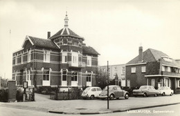 Nederland, IJSSELMUIDEN, Gemeentehuis, VW Kever Beetle (1960s) Ansichtkaart - Kampen