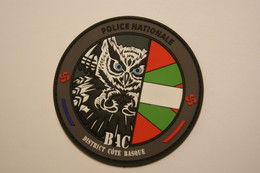 PATCH ECUSSON INSIGNE PVC 3D POLICE BAC DISTRICT COTE BASQUE BRIGADE ANTI CRIMINALITE - Police & Gendarmerie