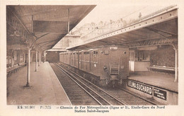 PARIS-CHEMIN DE FER METROPOLITAIN ( LIGNE 5 ) ETOILE-GARE DU NORD STATION SAINT-JACQUES - Metro, Estaciones