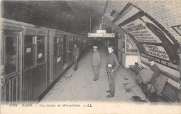 PARIS-UNE STATION DU METROPOLITAIN - Metropolitana, Stazioni