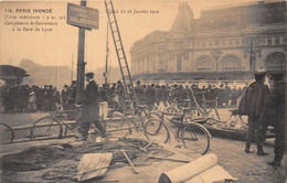 PARIS-INONDE, A LA GARE DE LYON, CAMPEMENT DE SAUVETEURS - Metro, Stations