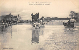 PARIS-INONDATION DE PARIS, JANVIER 1910, LE GUE DE L'ESPLANADE DES INVALITES - Paris Flood, 1910