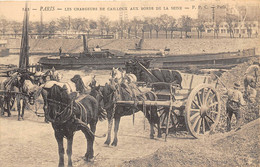 PARIS-LES CHARGEURS DE CAILLOUX AUX BORDS DE LA SEINE - Autres & Non Classés