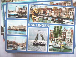 Nederland Holland Pays Bas Harlingen Met Beelden In Blauw - Harlingen