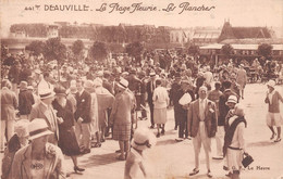 DEAUVILLE - Les Planches - Deauville