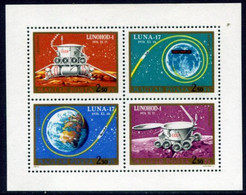 HUNGARY 1971 Luna 17 Moon Landing Sheetlet MNH / **.  Michel 2654-57A Kb - Neufs