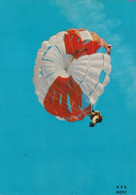 PARACHUTISME - Parachutting