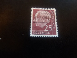 Théodor Heuss (1884-1963) Homme D'Etat - Deutsches Bundespost - Val 25 - Lilas - Oblitéré - Année 1957 - - Gebraucht